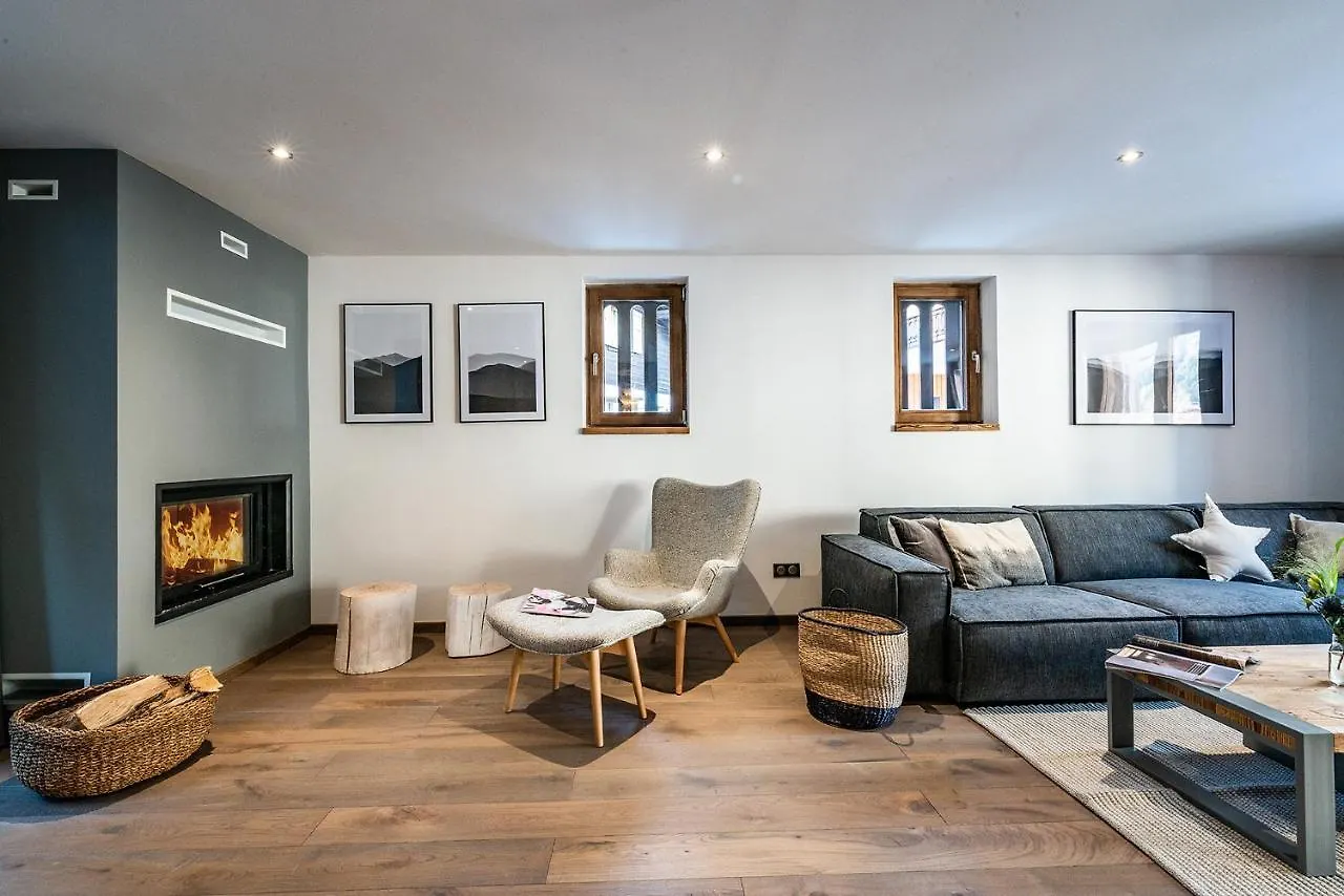 Le Globe Argentiere Chamonix - By Emerald Stay