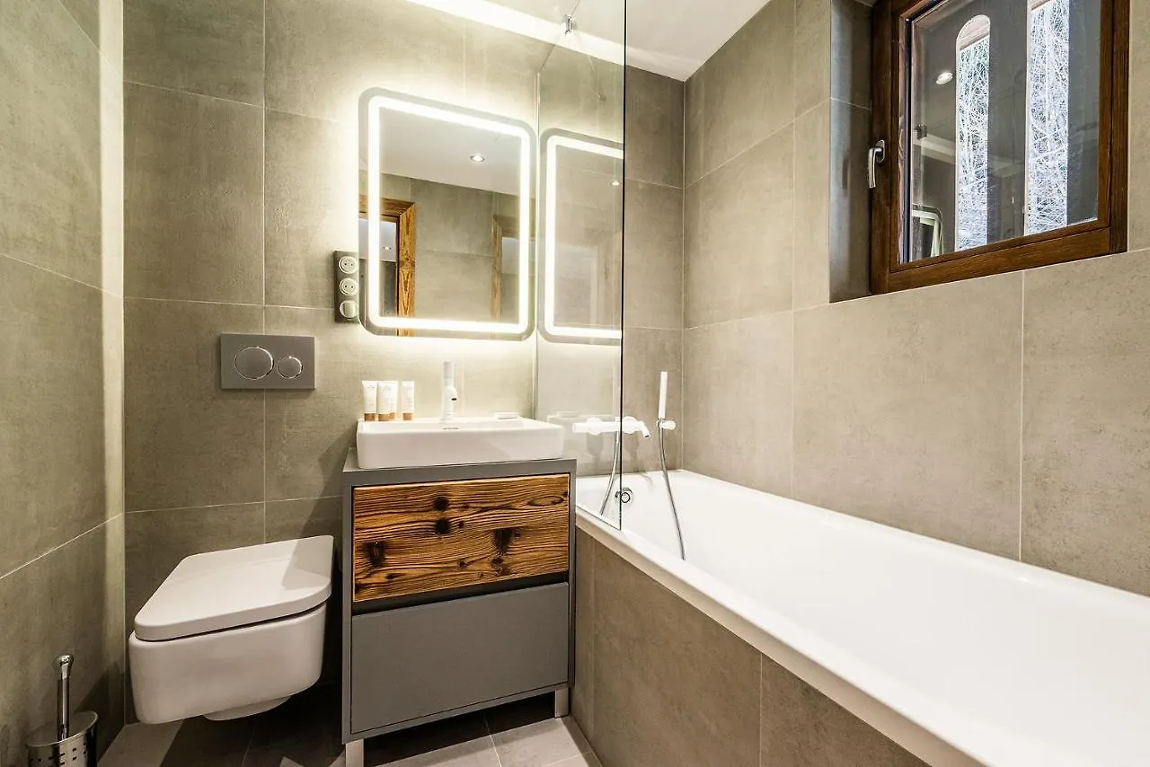 Le Globe Argentiere Chamonix - By Emerald Stay