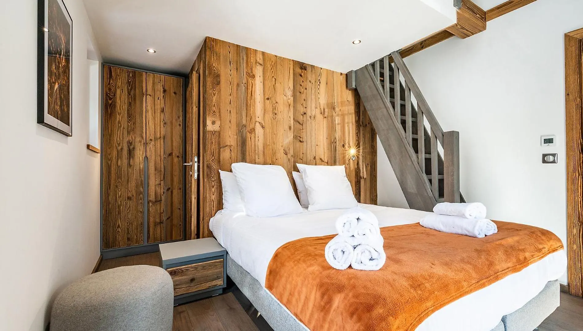 Le Globe Argentiere Chamonix - By Emerald Stay