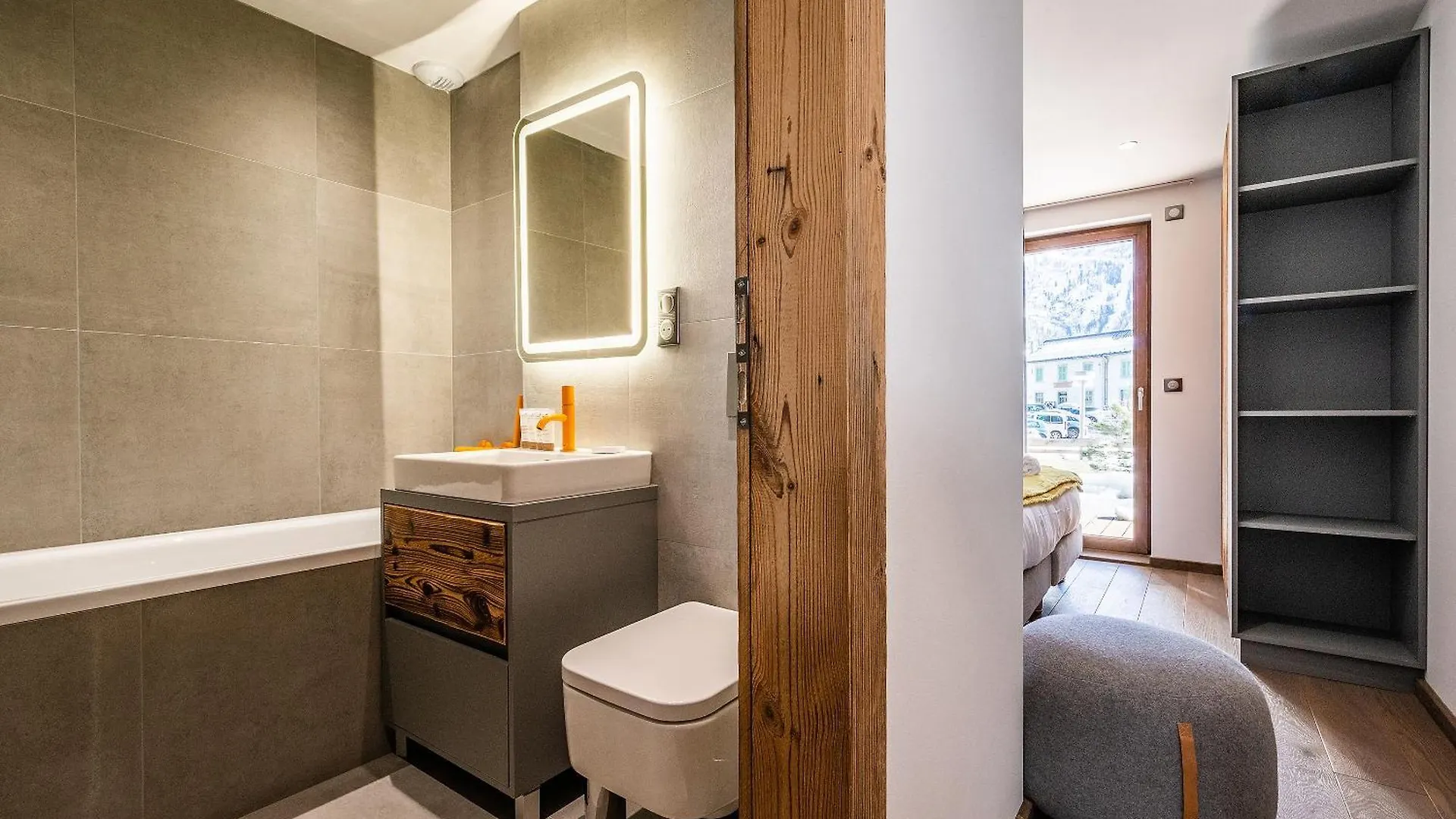 Le Globe Argentiere Chamonix - By Emerald Stay